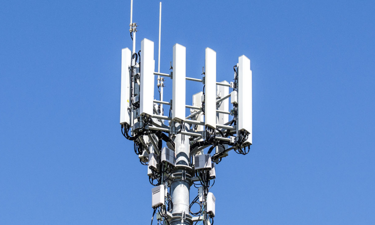 What you need to know about mobile phone mast leases